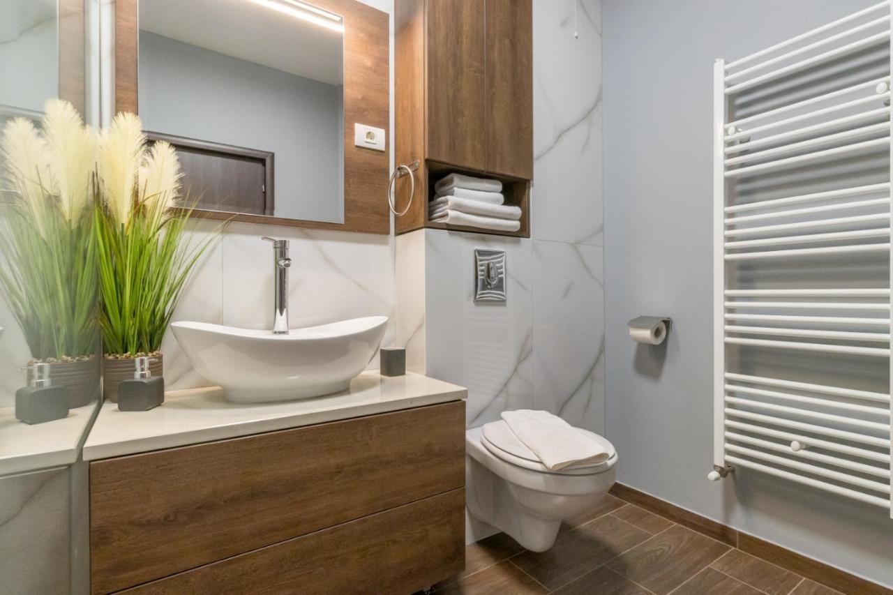 Modern Downtown Apartment Cluj-Napoca Exterior photo