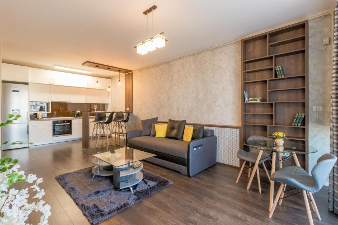 Modern Downtown Apartment Cluj-Napoca Exterior photo